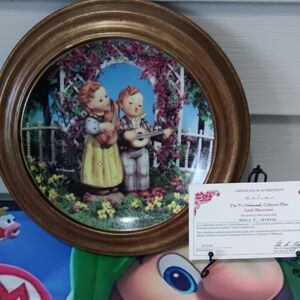 "Little Musicians"  Decorative Wall Plate in Brown Frame by Hummel